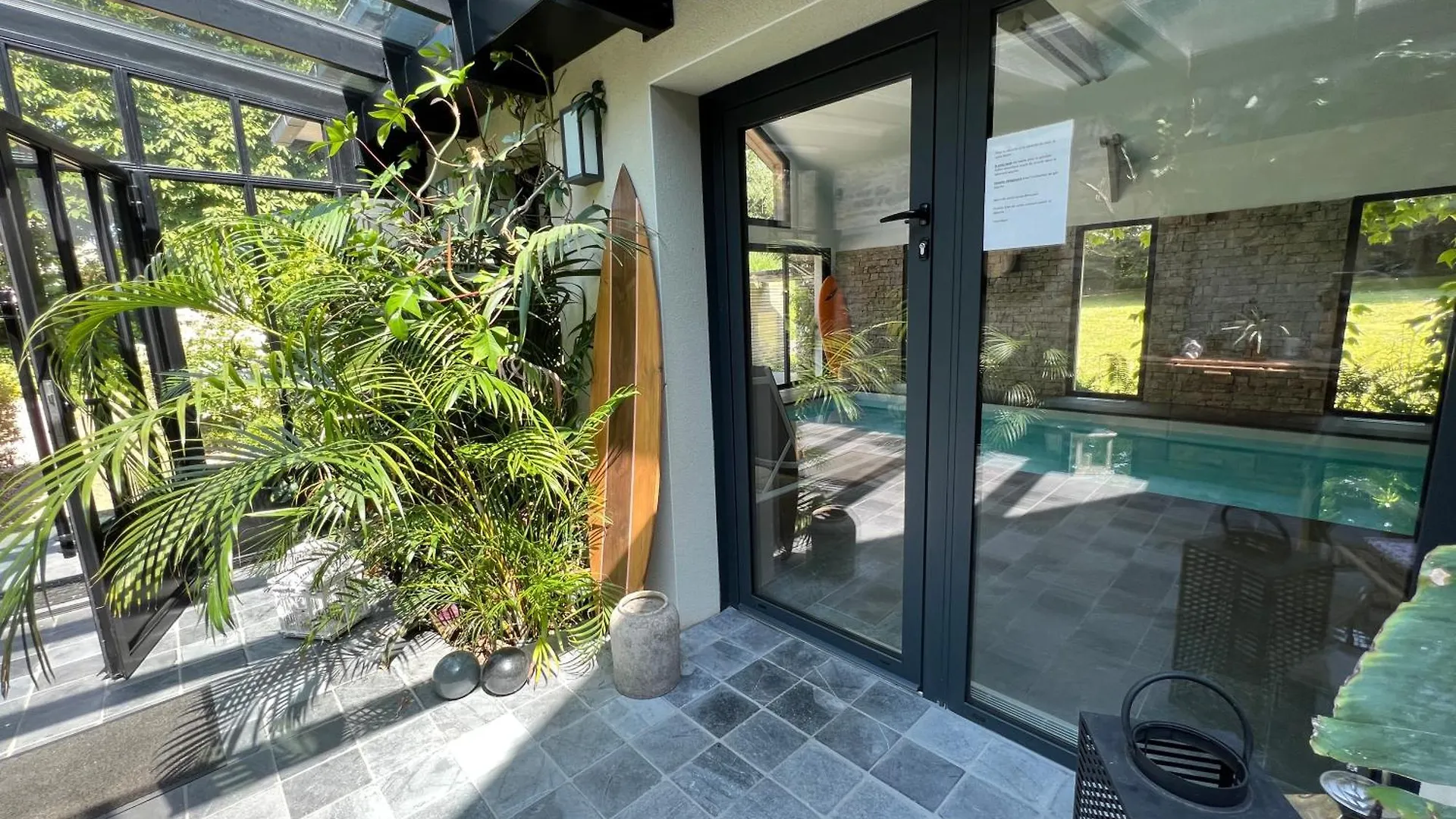 Manoir Des Eperviers Bed & Breakfast Queven