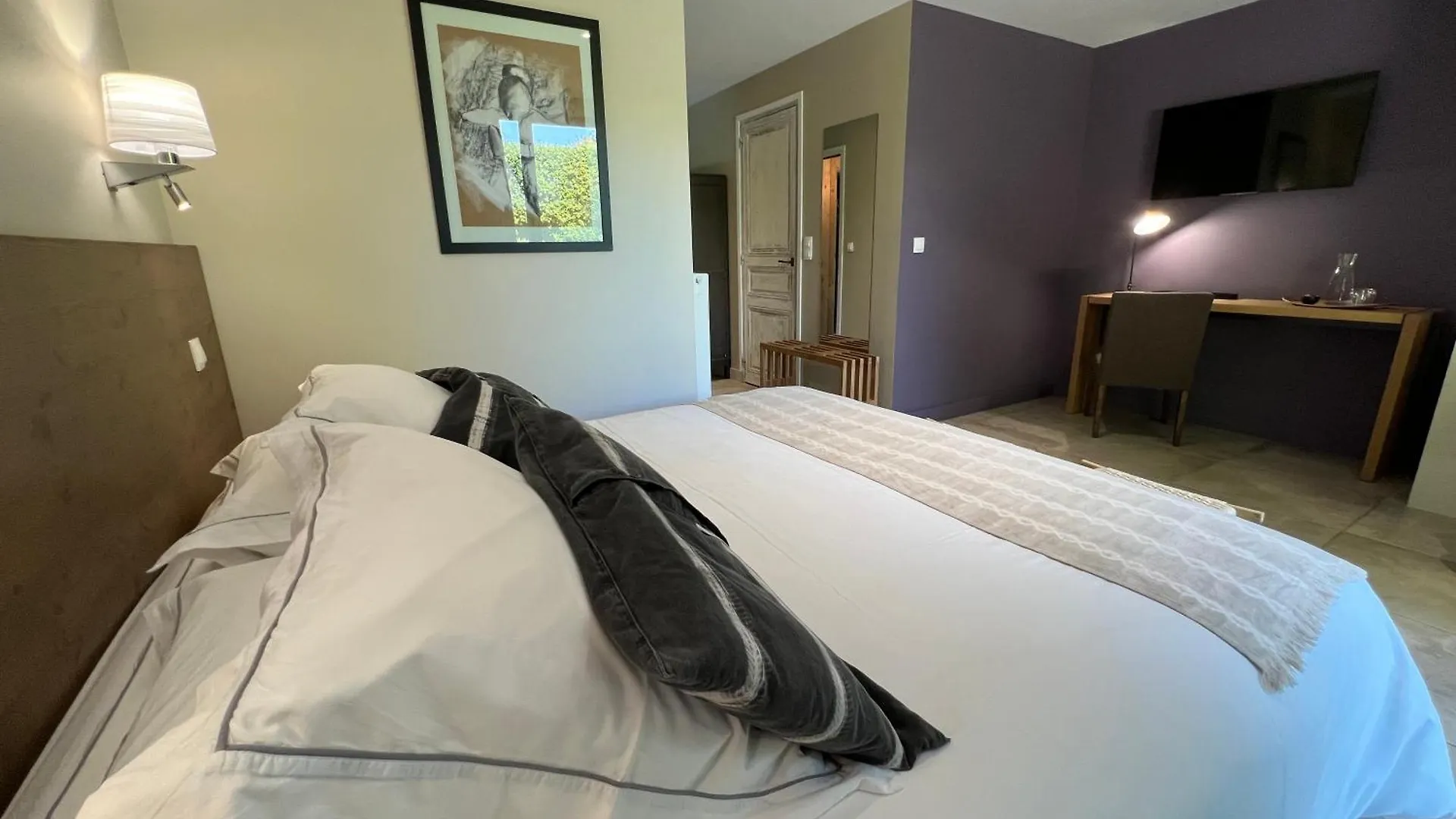 Manoir Des Eperviers Bed & Breakfast Queven France