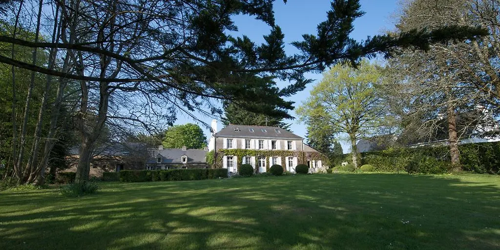 Manoir Des Eperviers Bed & Breakfast Queven